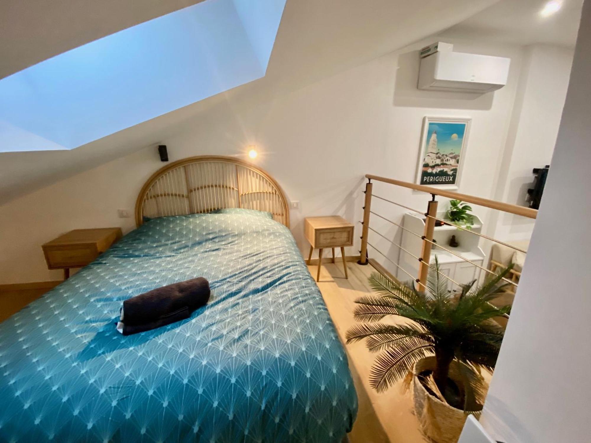 Le Loft Du Centre Historique Apartment Perigueux Bagian luar foto