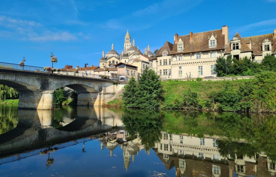 Le Loft Du Centre Historique Apartment Perigueux Bagian luar foto